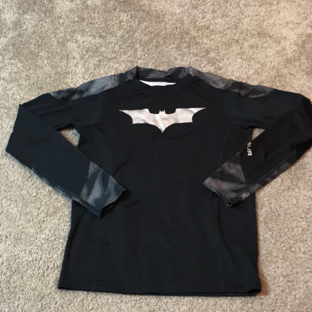 Preowned Under Armour long sleeve t shirt - fitted cold gear - youth large